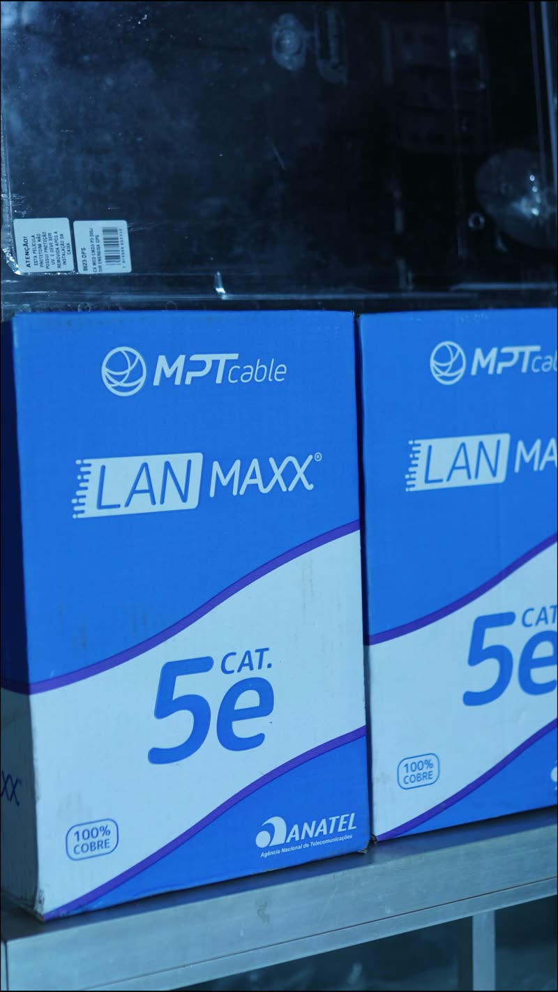 Cabo de rede Cat 5e disponível na loja da Eletronorte
